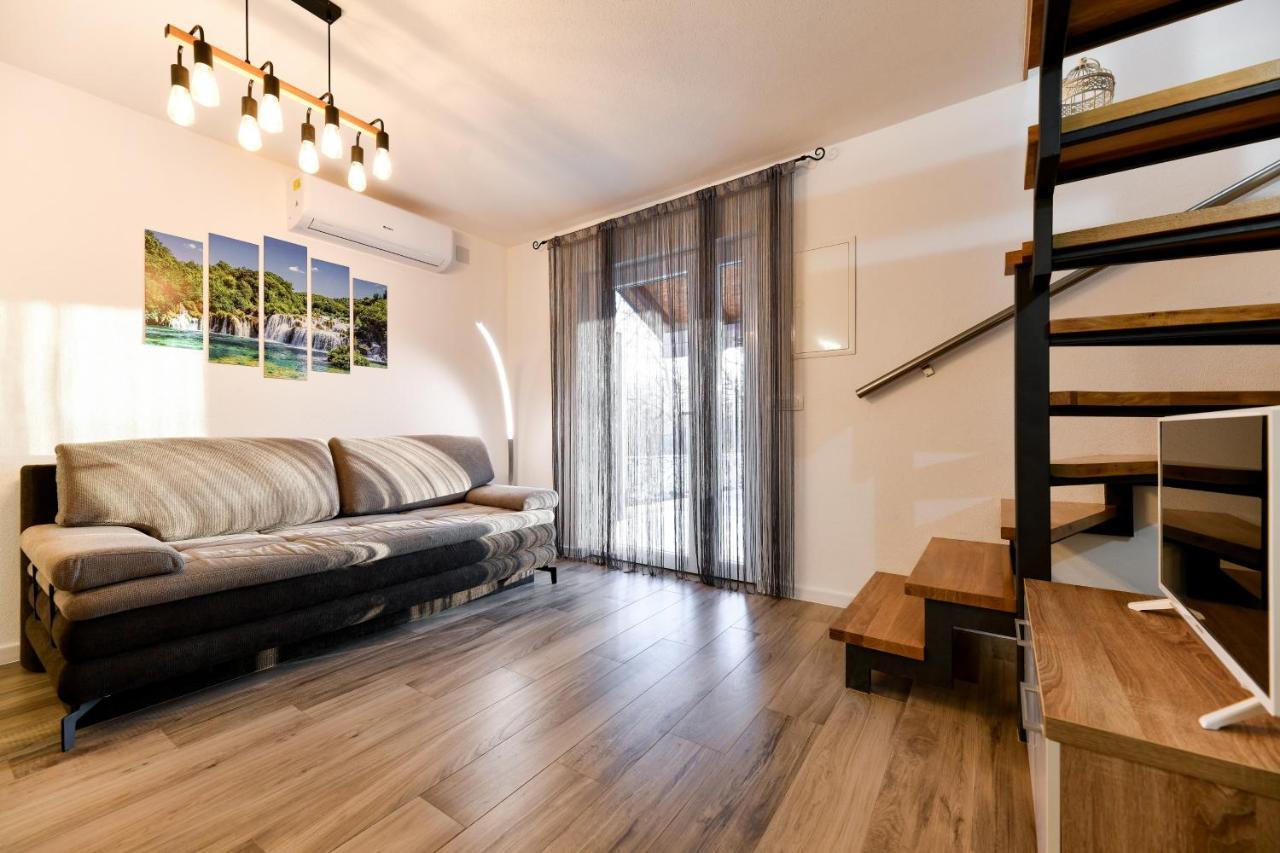 Villa Zen Promona Puljane Esterno foto